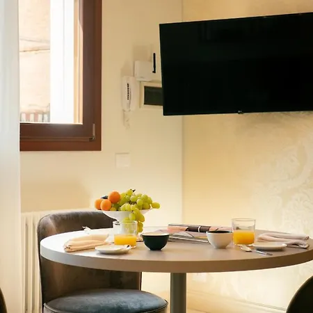 Marea Apartment *
